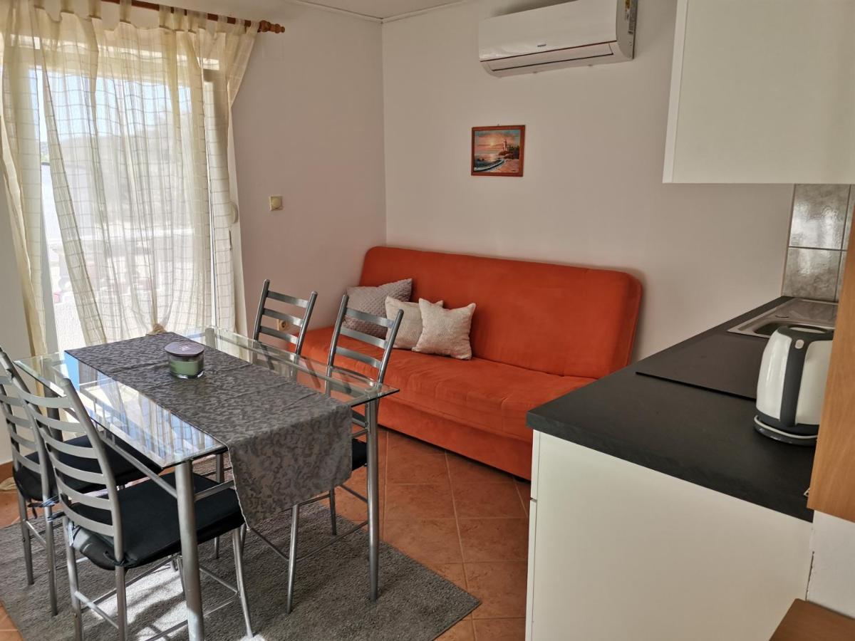 Apartments Dumencic Rab Mundanije المظهر الخارجي الصورة
