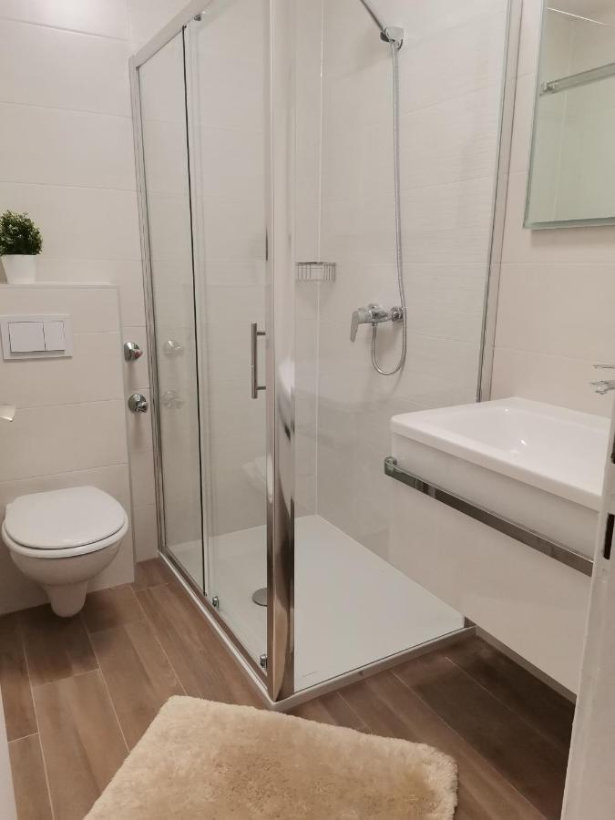 Apartments Dumencic Rab Mundanije المظهر الخارجي الصورة